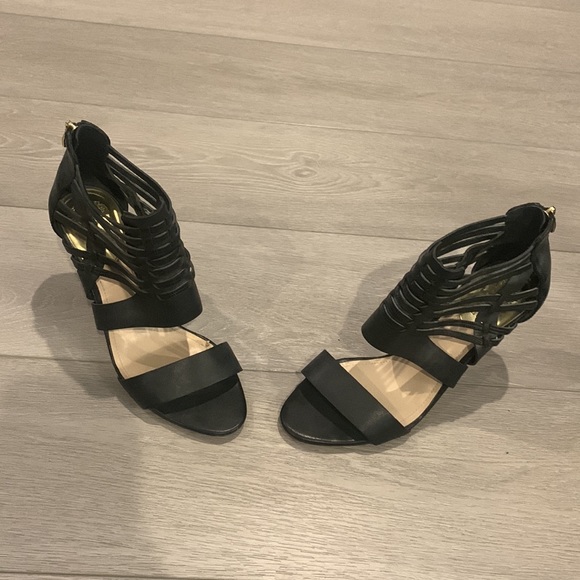 Vince Camuto - Black Heel Sandals - Size: 8.5 M - Picture 14 of 14